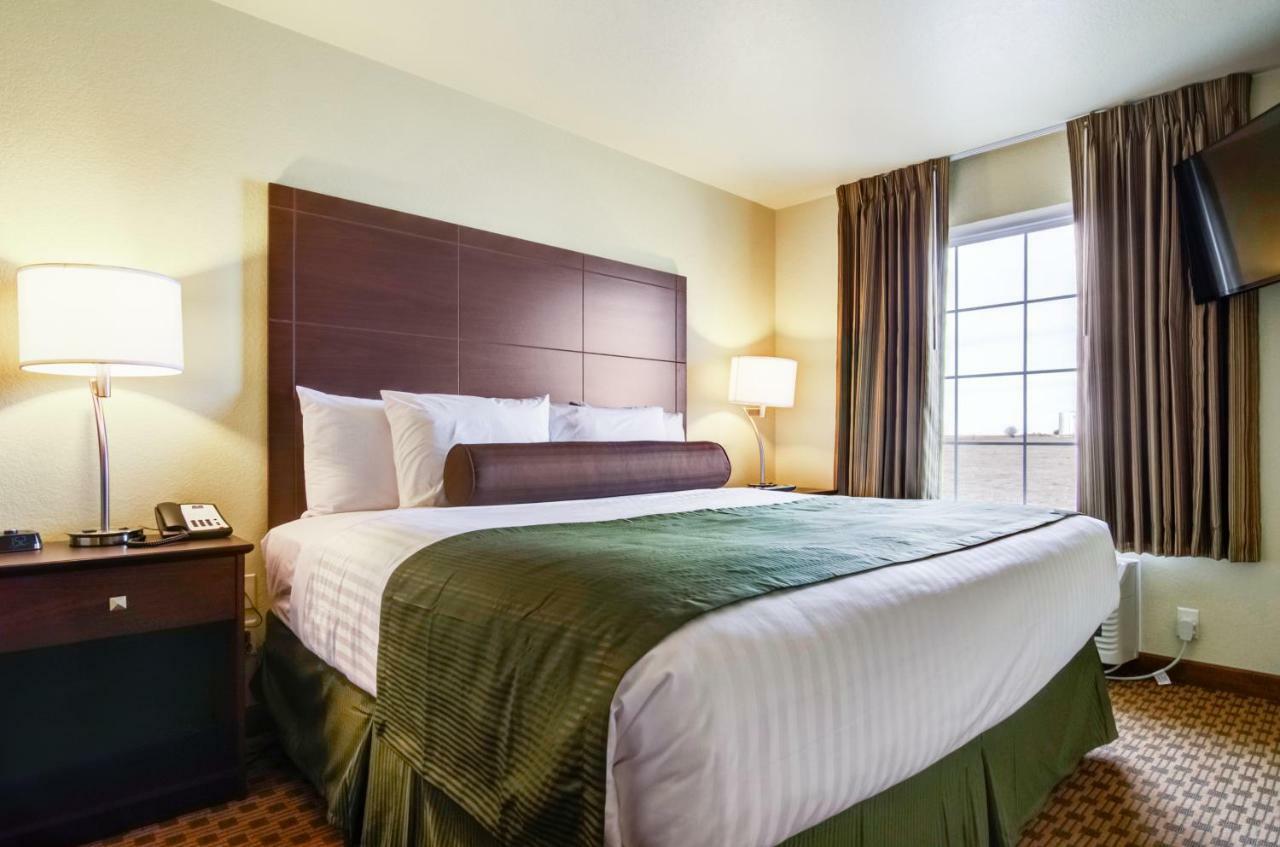 Castle Rock Inn & Suites - Quinter 외부 사진