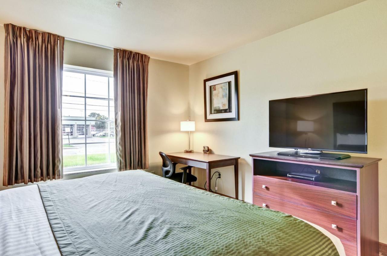 Castle Rock Inn & Suites - Quinter 외부 사진
