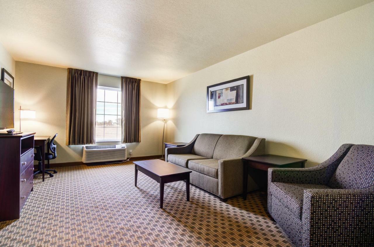 Castle Rock Inn & Suites - Quinter 외부 사진